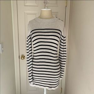 GAP maternity sweater